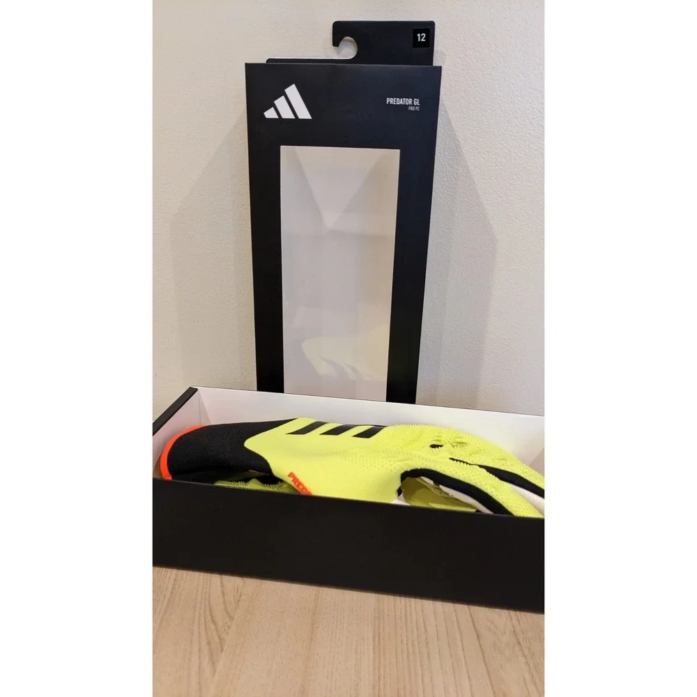 Adidas Predator Pro PC Goalkeeper Gloves Size 12 Yellow Black IQ4024 New Soccer